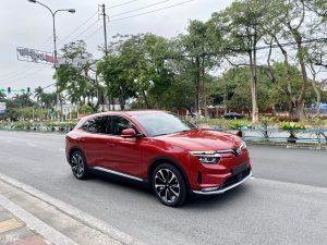 Rộn ràng cùng đoàn xe Roadshow trước sự kiện "Trải nghiệm ô tô điện thông minh VF8"