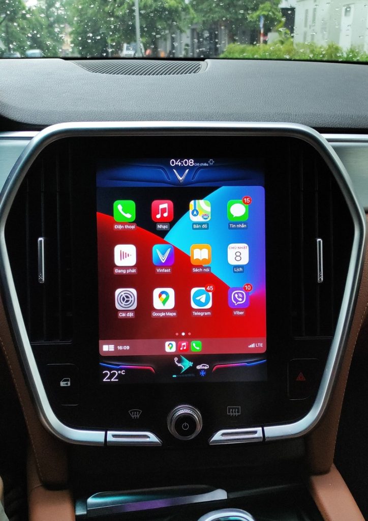 VinFast bổ sung tính năng Apple CarPlay cho 2 dòng xe Lux SA2.0 và Lux A2.0
