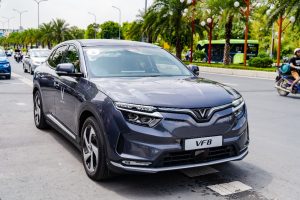 VinFast chính thức nhận cọc bổ sung và ký hợp đồng mua bán chính thức VF 8